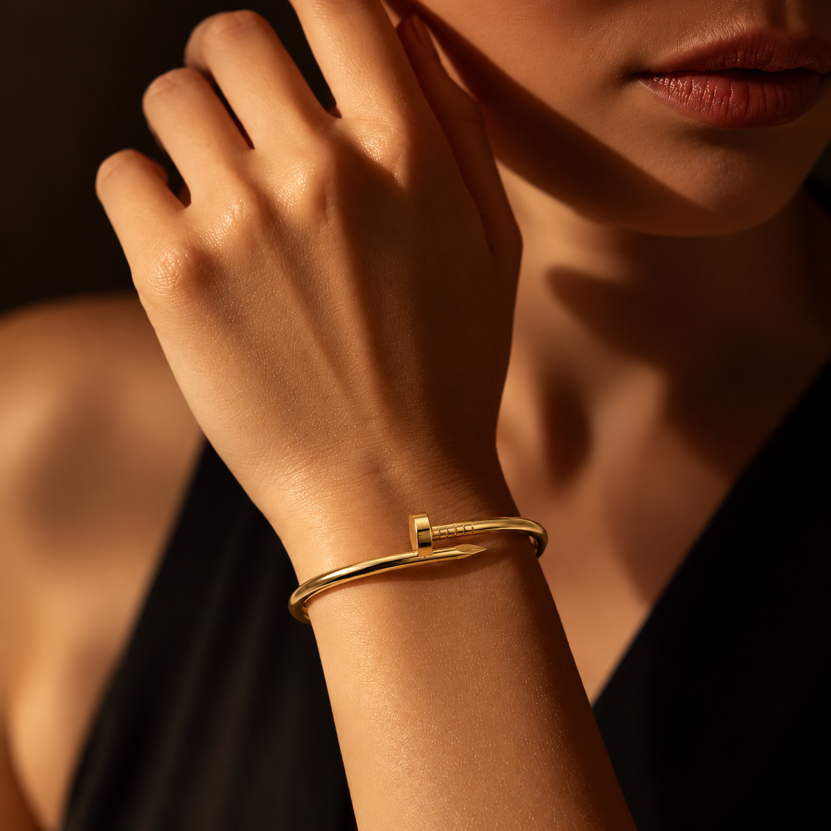 NAIL CUFF