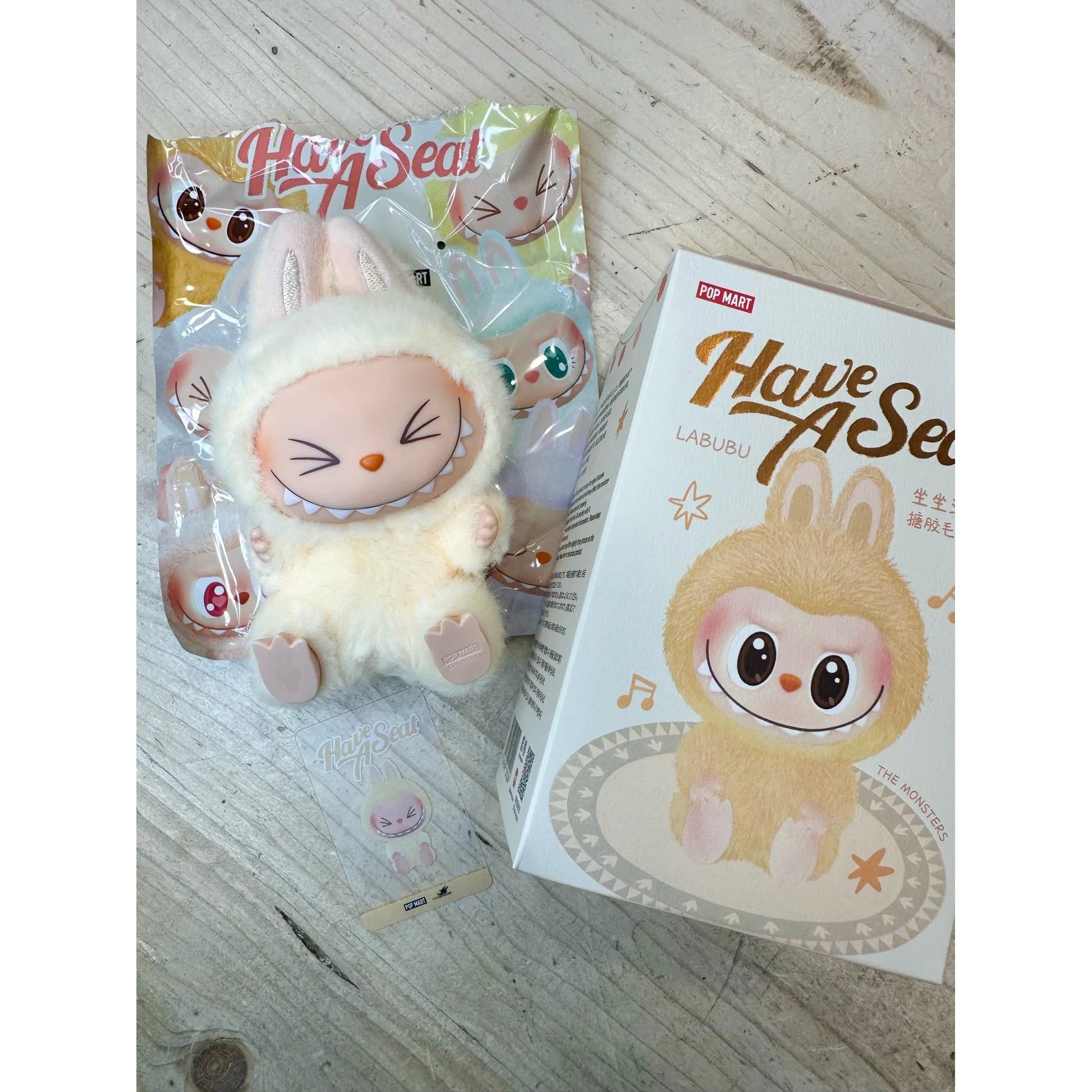 🧸 Labubu – Have a Seat Edition (POP MART) – Four Shines